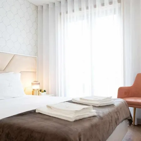Apartment The Poets By Destiny Houses *